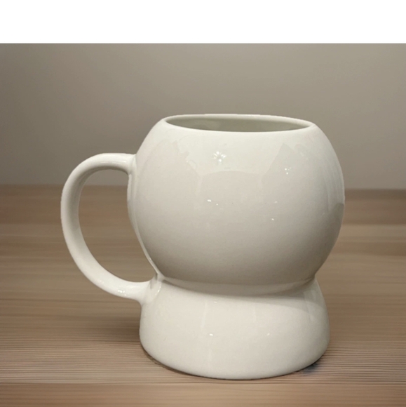 Starbucks 2025 Holidays Christmas Bearista Bear Mug Exclusive in hand - Picture 3 of 4